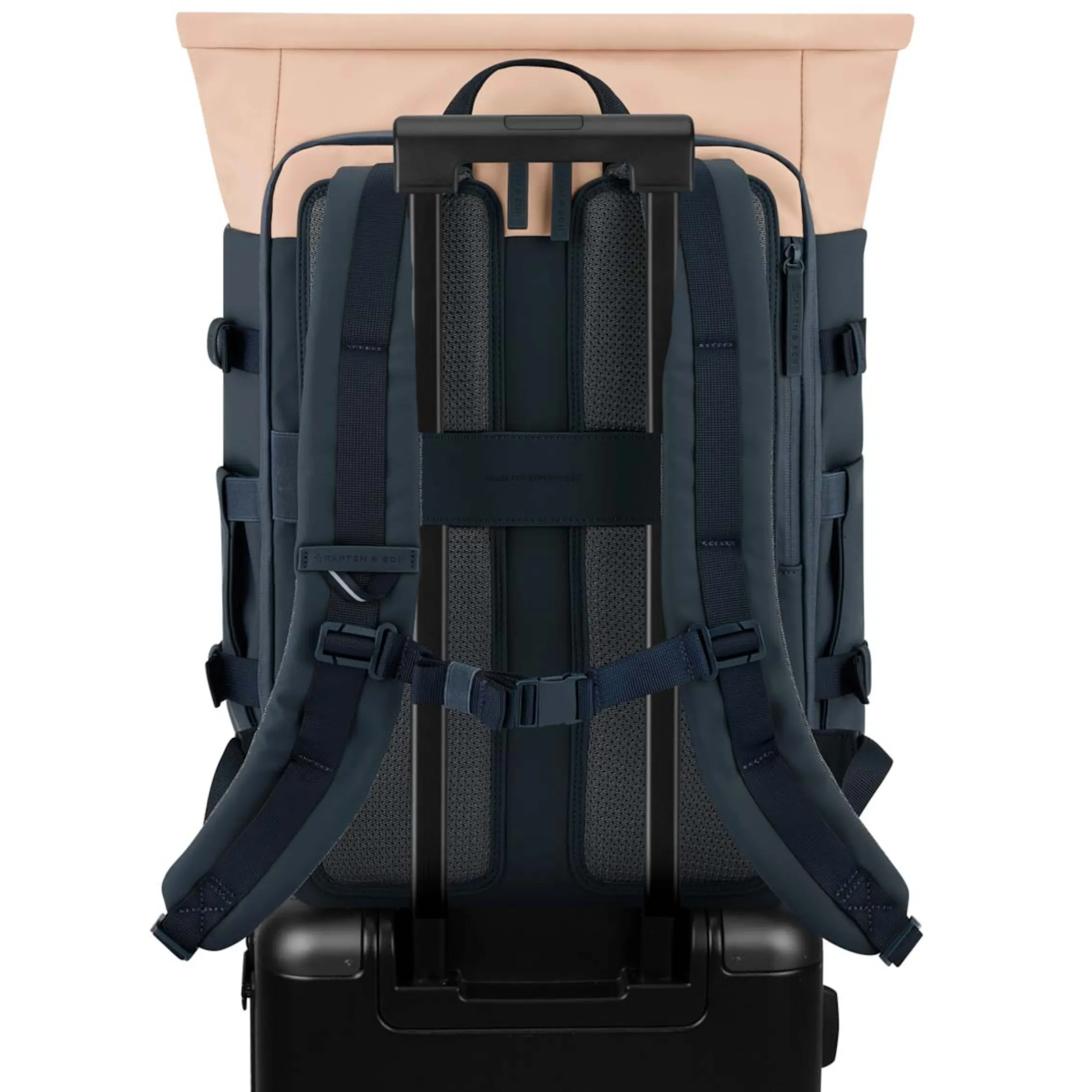 Helsinki Pro Navy Blush