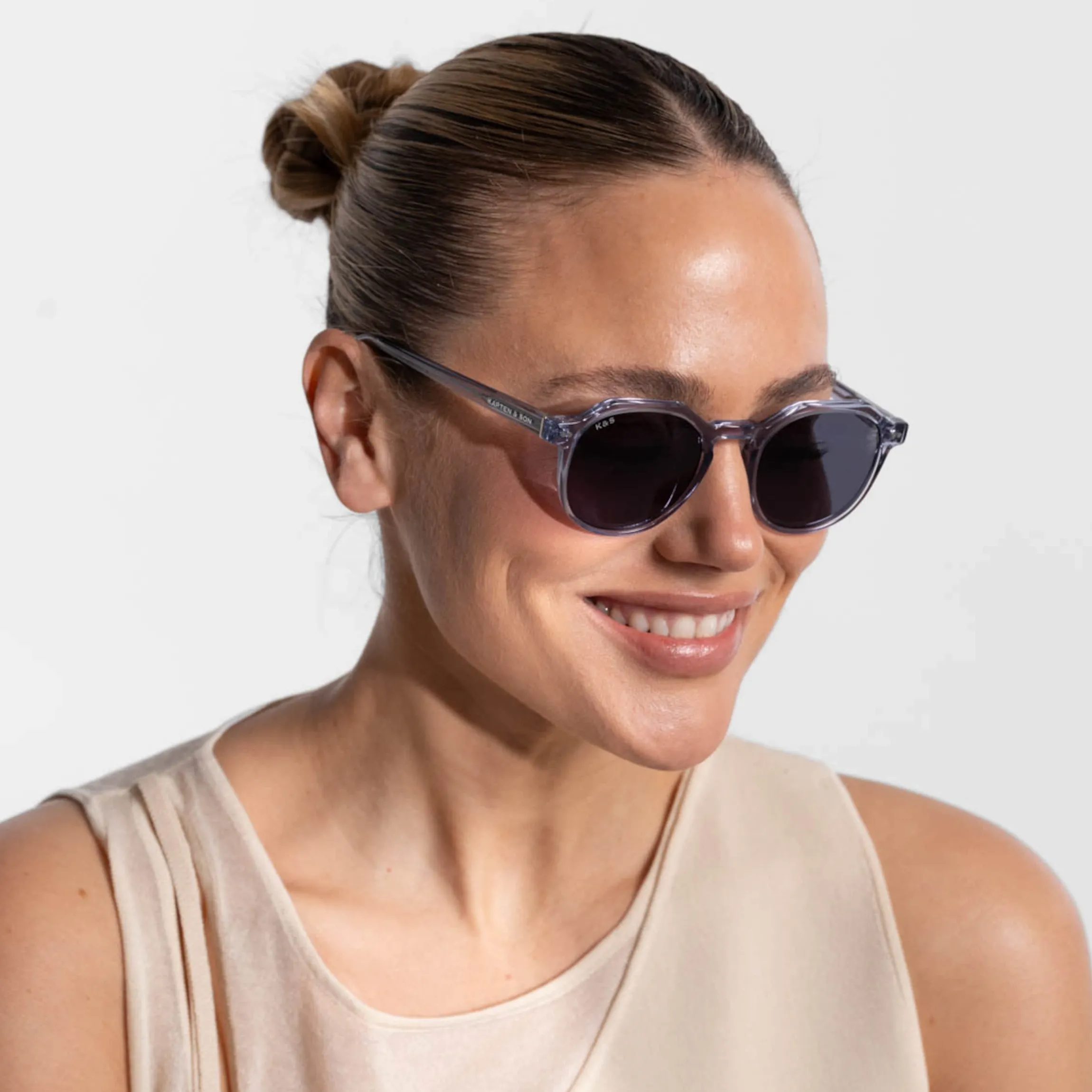 Manila Transparent Grey Black