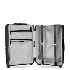 Set Heathrow All Black