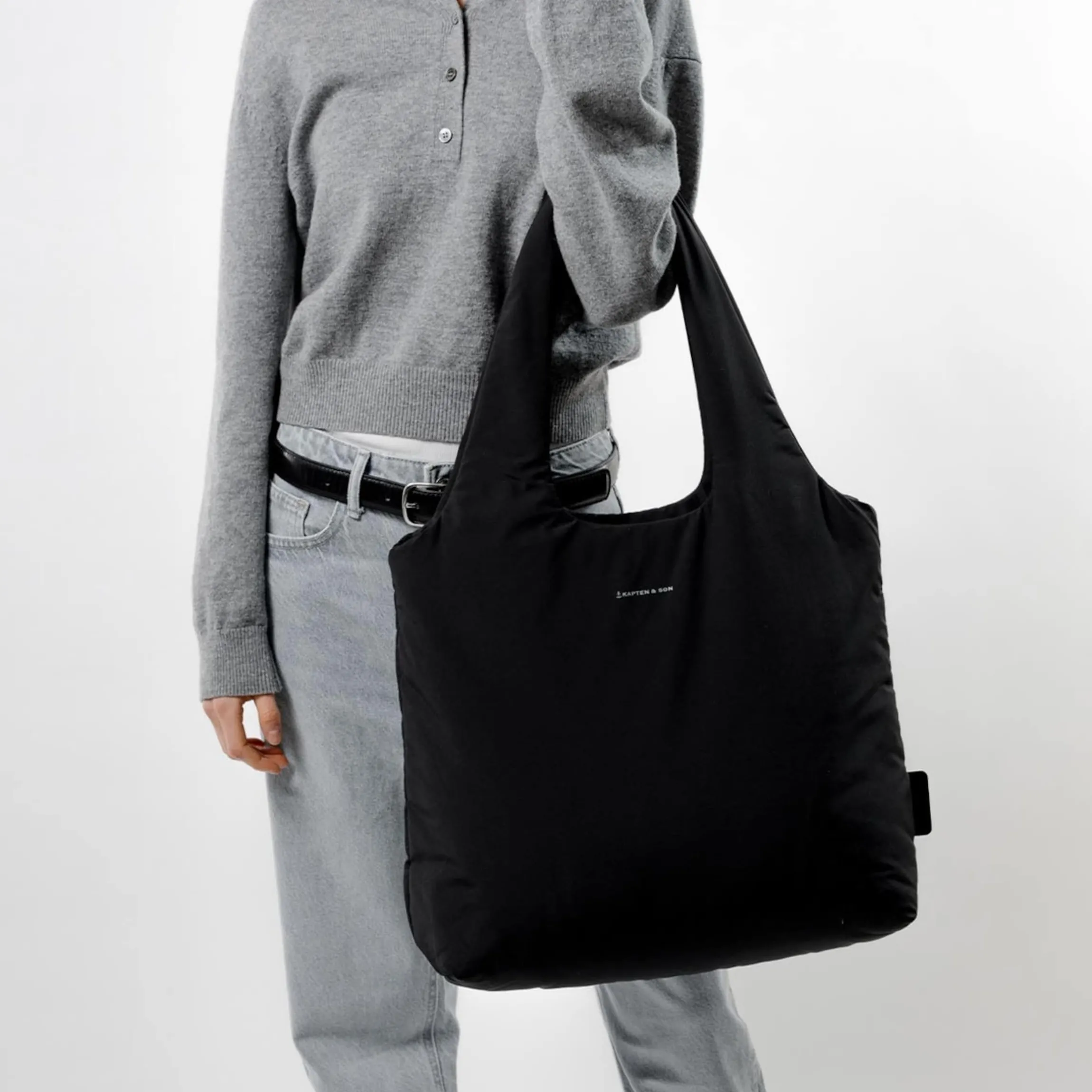 Skara Cloud Shopper All Black