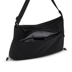 Skara Large All Black